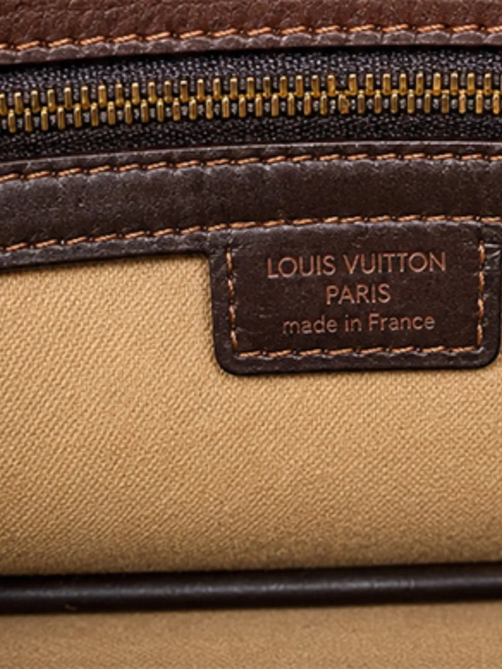 Authentic Louis Vuitton Messenger Bag – Brown Leather – 12” x 11” – Excellent Co